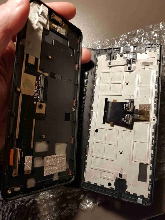 Display-frame disconnected