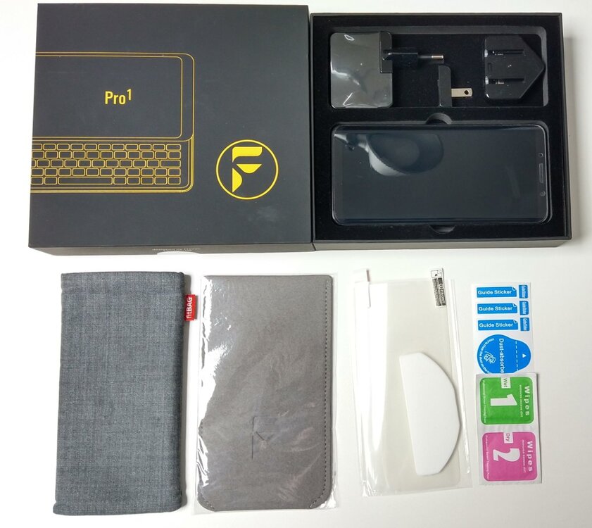 2 - FXTEC Pro1  Package.jpg